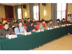 華魯公司舉辦“走向市場(chǎng)，贏在市場(chǎng)”主題演講